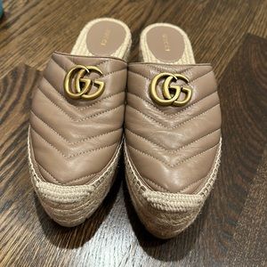 Uses Gucci espadrille slides size 38 authentic